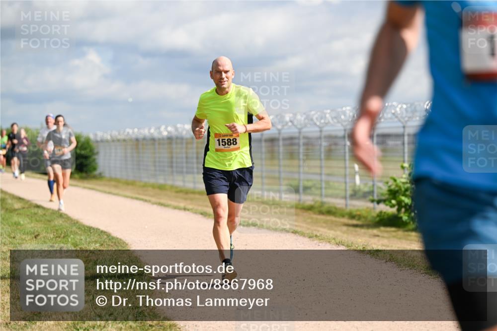 14.09.2025 - Airport Race Dr. Thomas Lammeyer http://msf.ph/oto/8867968 14.09.2025 12:10:49 Laufen 1588, 1 meine-sportfotos.de