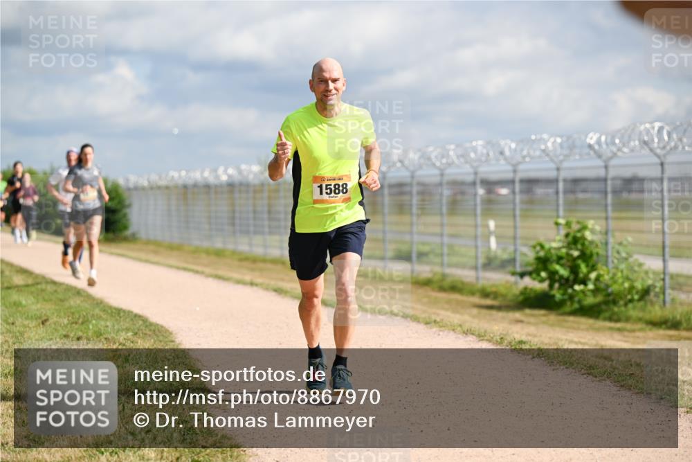 14.09.2025 - Airport Race Dr. Thomas Lammeyer http://msf.ph/oto/8867970 14.09.2025 12:10:50 Laufen 1588 meine-sportfotos.de