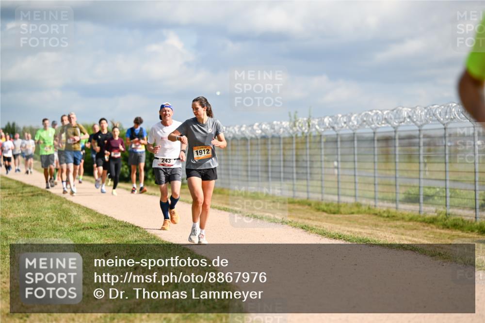 14.09.2025 - Airport Race Dr. Thomas Lammeyer http://msf.ph/oto/8867976 14.09.2025 12:10:52 Laufen 243, 1912 meine-sportfotos.de