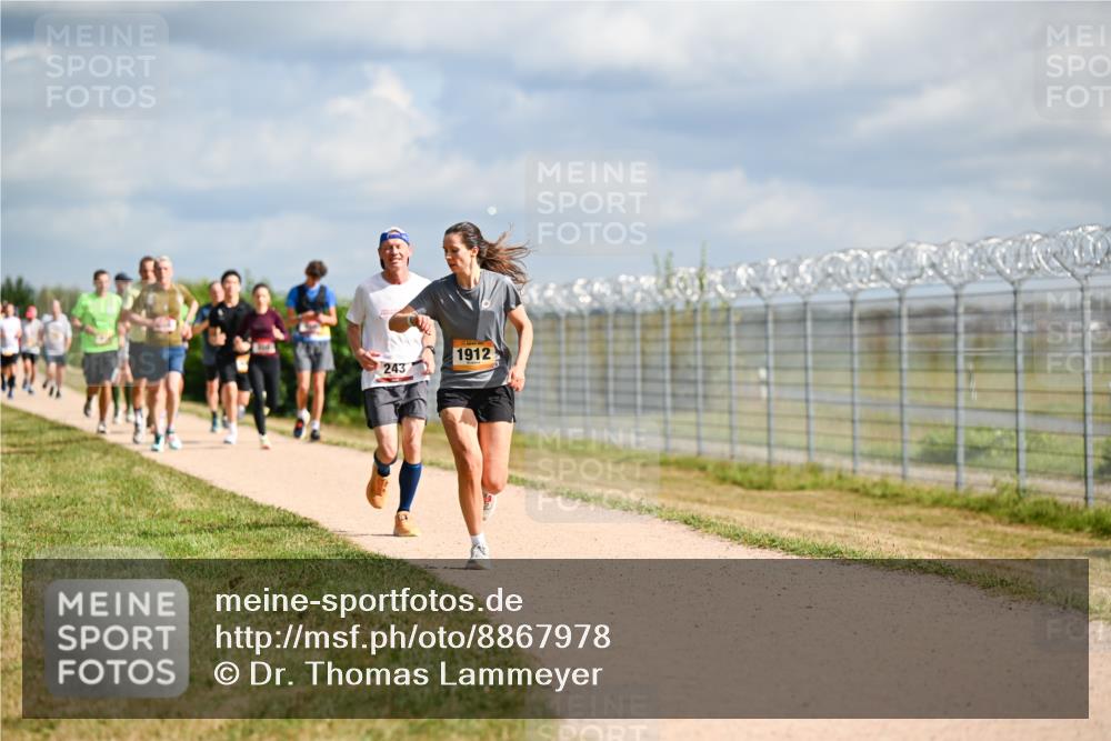 14.09.2025 - Airport Race Dr. Thomas Lammeyer http://msf.ph/oto/8867978 14.09.2025 12:10:52 Laufen 243, 1912 meine-sportfotos.de