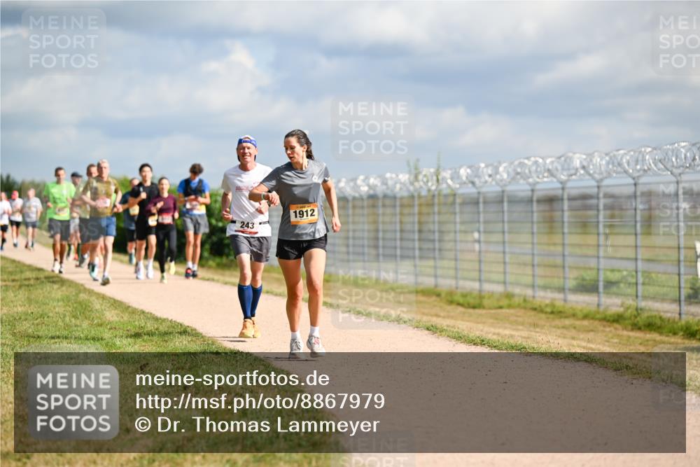 14.09.2025 - Airport Race Dr. Thomas Lammeyer http://msf.ph/oto/8867979 14.09.2025 12:10:52 Laufen 243, 1912 meine-sportfotos.de