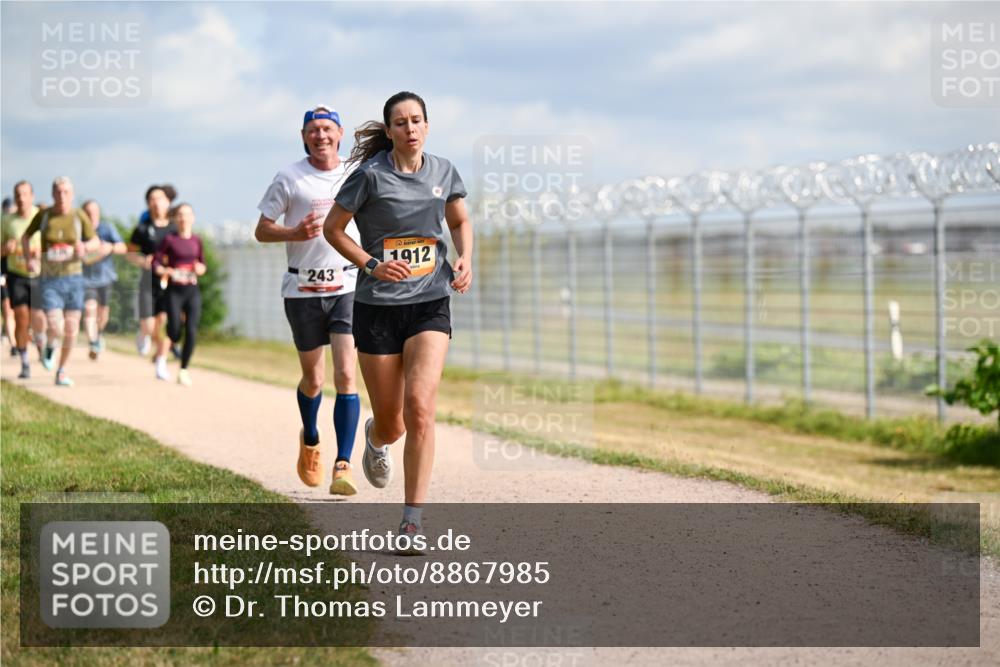 14.09.2025 - Airport Race Dr. Thomas Lammeyer http://msf.ph/oto/8867985 14.09.2025 12:10:54 Laufen 243, 1912 meine-sportfotos.de
