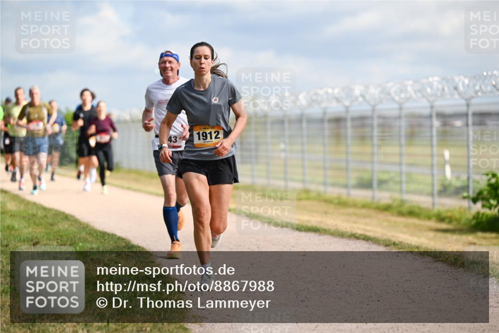 14.09.2025 - Airport Race Dr. Thomas Lammeyer http://msf.ph/oto/8867988 14.09.2025 12:10:54 Laufen 43, 1912 meine-sportfotos.de