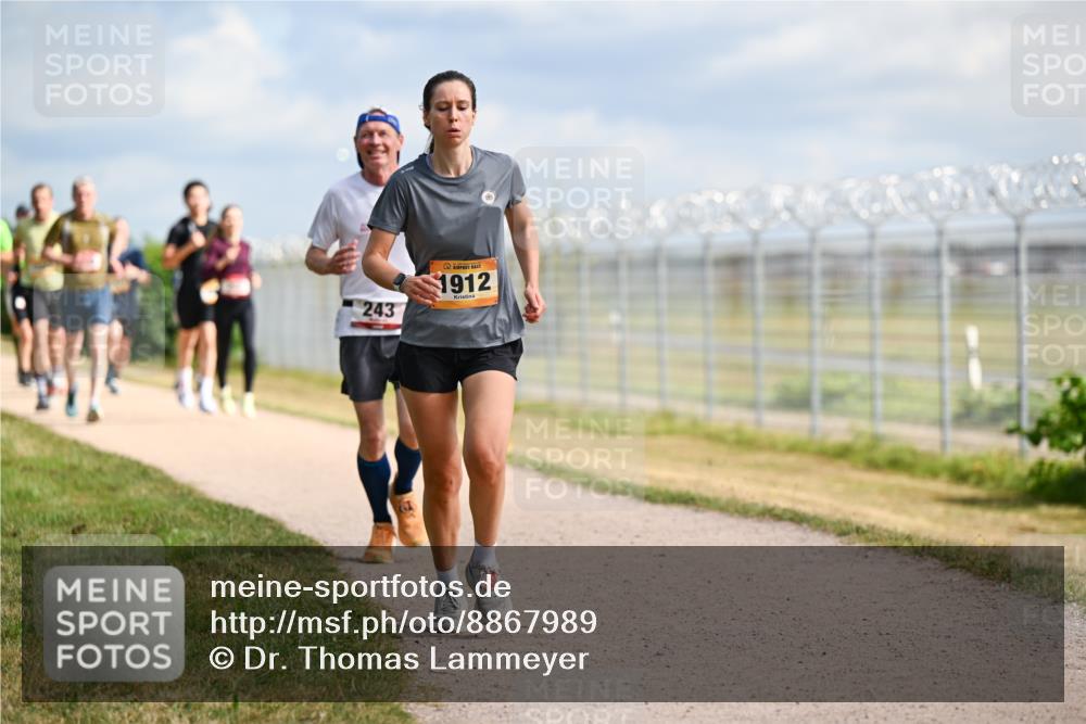 14.09.2025 - Airport Race Dr. Thomas Lammeyer http://msf.ph/oto/8867989 14.09.2025 12:10:54 Laufen 243, 1912 meine-sportfotos.de