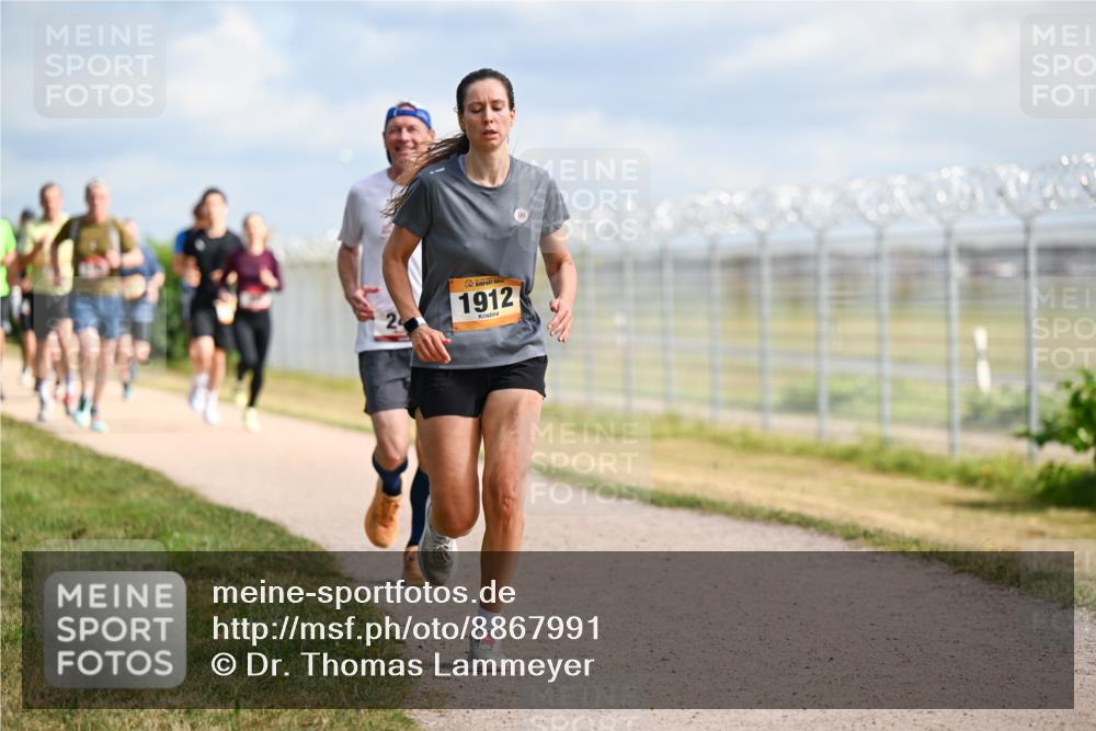 14.09.2025 - Airport Race Dr. Thomas Lammeyer http://msf.ph/oto/8867991 14.09.2025 12:10:54 Laufen 2, 1912 meine-sportfotos.de