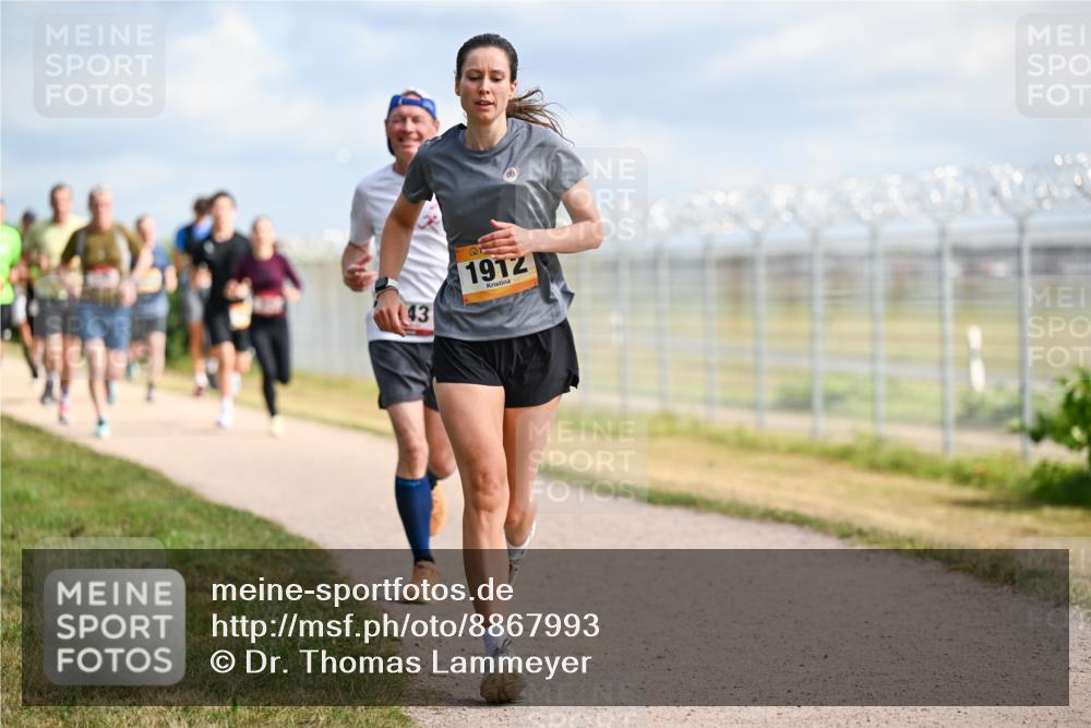 14.09.2025 - Airport Race Dr. Thomas Lammeyer http://msf.ph/oto/8867993 14.09.2025 12:10:55 Laufen 43, 1912 meine-sportfotos.de