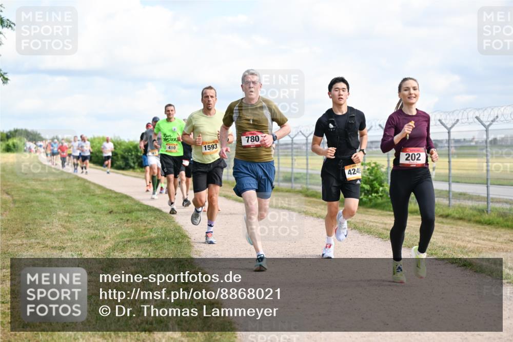 14.09.2025 - Airport Race Dr. Thomas Lammeyer http://msf.ph/oto/8868021 14.09.2025 12:11:01 Laufen 410, 780, 1593, 424, 202 meine-sportfotos.de