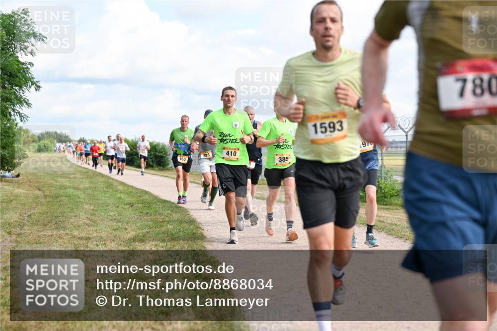 14.09.2025 - Airport Race Dr. Thomas Lammeyer http://msf.ph/oto/8868034 14.09.2025 12:11:03 Laufen 1593, 780, 410, 383, 453, 385 meine-sportfotos.de