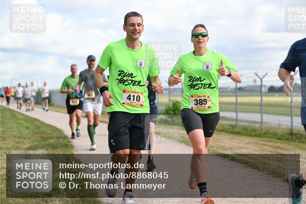 14.09.2025 - Airport Race Dr. Thomas Lammeyer http://msf.ph/oto/8868045 14.09.2025 12:11:05 Laufen 415, 410, 385 meine-sportfotos.de