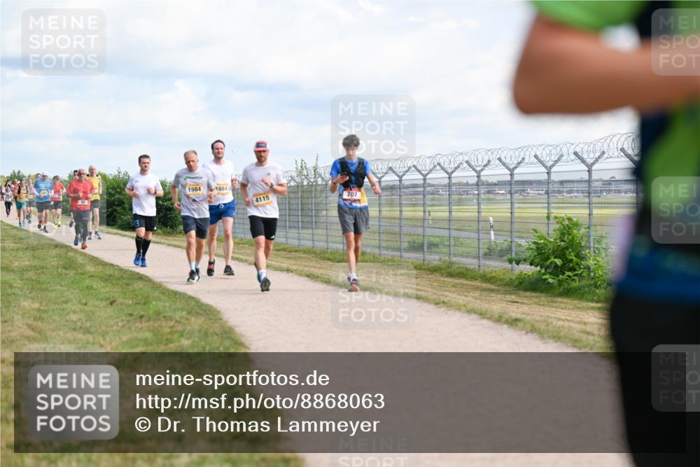 14.09.2025 - Airport Race Dr. Thomas Lammeyer http://msf.ph/oto/8868063 14.09.2025 12:11:09 Laufen 1984, 1884, 4115, 707 meine-sportfotos.de