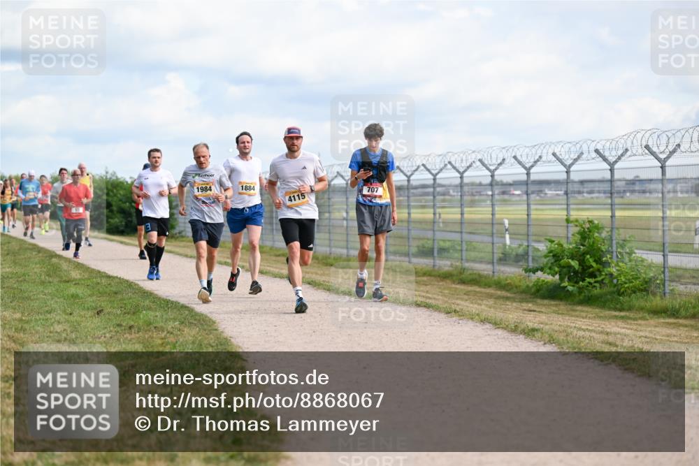 14.09.2025 - Airport Race Dr. Thomas Lammeyer http://msf.ph/oto/8868067 14.09.2025 12:11:10 Laufen 7, 1984, 1884, 4115, 707 meine-sportfotos.de