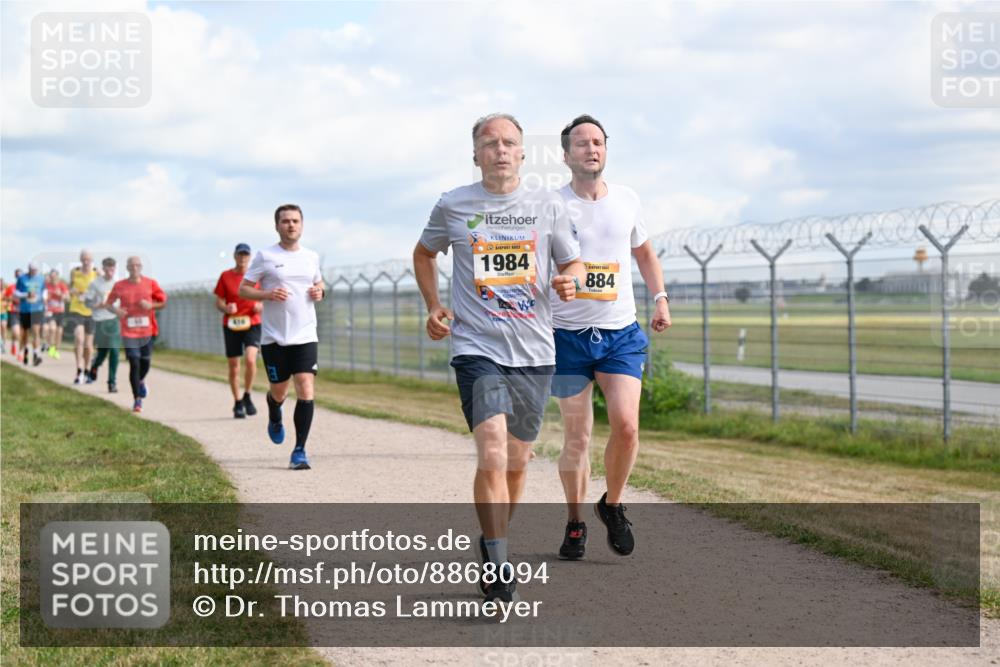 14.09.2025 - Airport Race Dr. Thomas Lammeyer http://msf.ph/oto/8868094 14.09.2025 12:11:14 Laufen 416, 1984, 884 meine-sportfotos.de