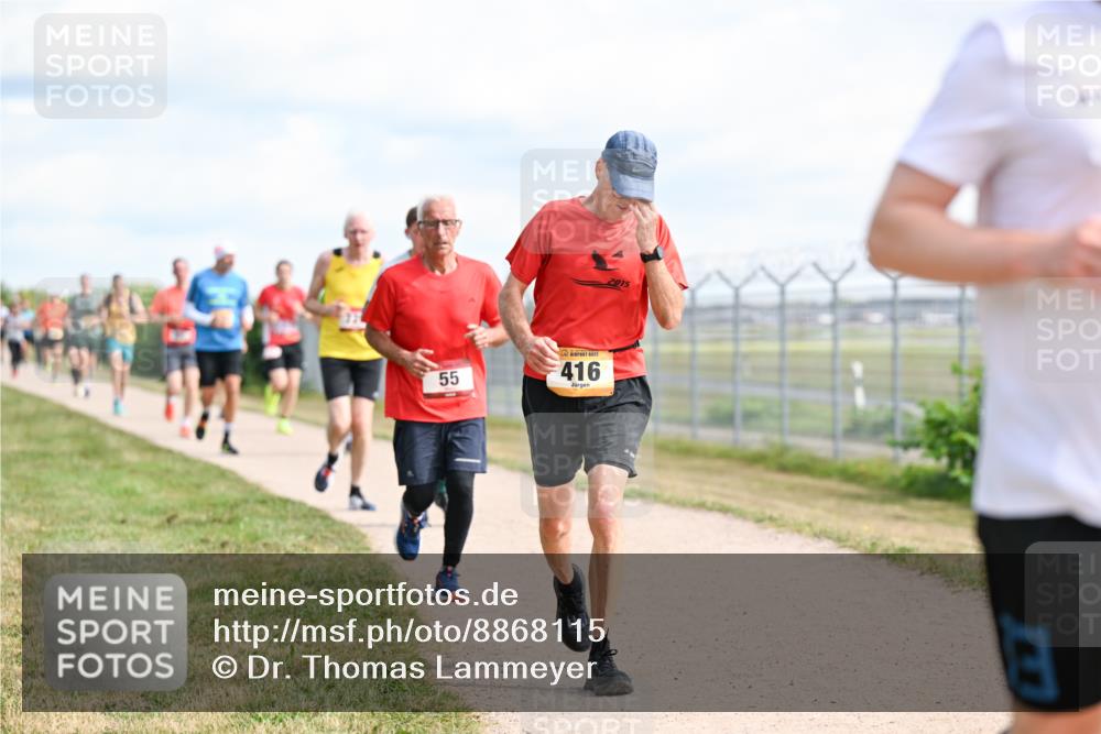 14.09.2025 - Airport Race Dr. Thomas Lammeyer http://msf.ph/oto/8868115 14.09.2025 12:11:17 Laufen 55, 416 meine-sportfotos.de