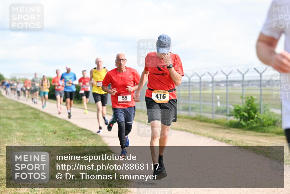 14.09.2025 - Airport Race Dr. Thomas Lammeyer http://msf.ph/oto/8868117 14.09.2025 12:11:18 Laufen 55, 2015, 416 meine-sportfotos.de