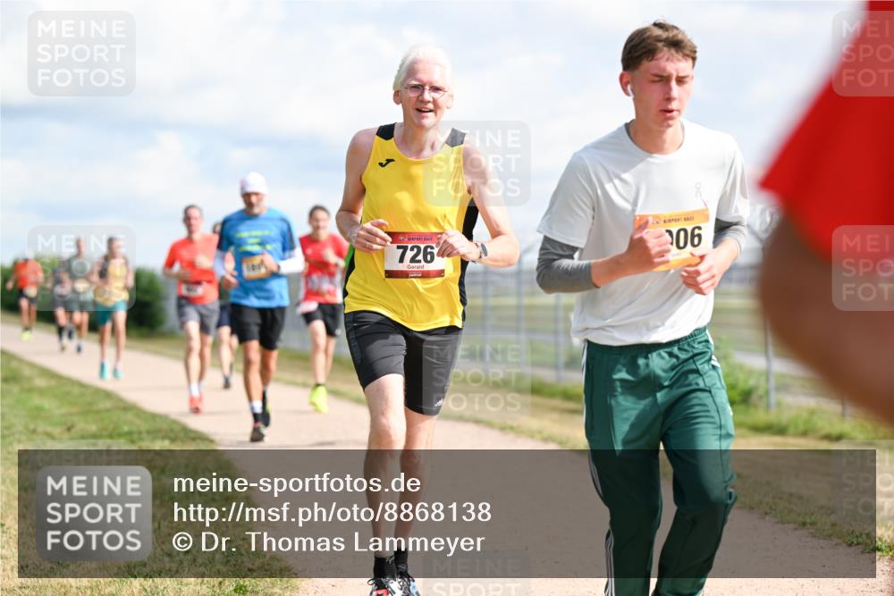 14.09.2025 - Airport Race Dr. Thomas Lammeyer http://msf.ph/oto/8868138 14.09.2025 12:11:21 Laufen 726, 06 meine-sportfotos.de