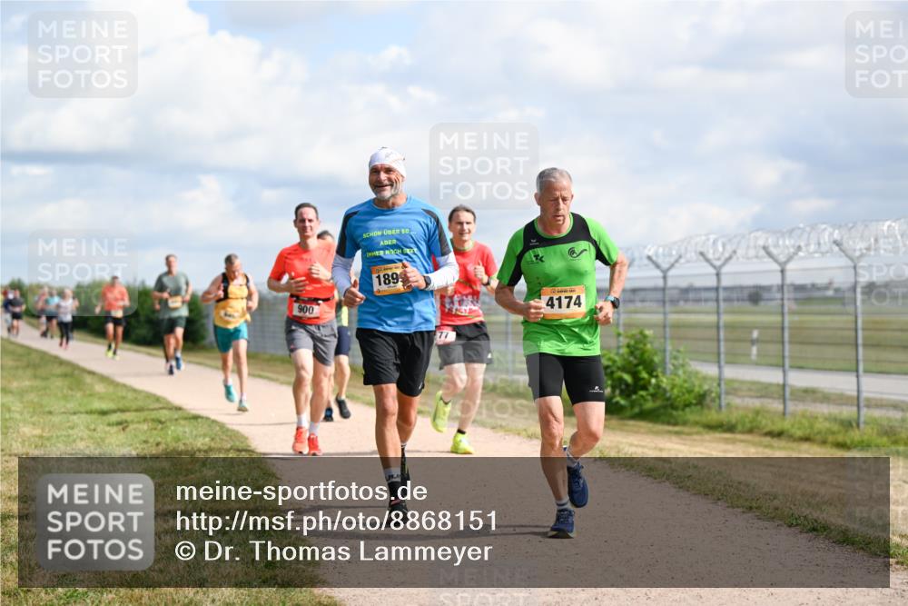 14.09.2025 - Airport Race Dr. Thomas Lammeyer http://msf.ph/oto/8868151 14.09.2025 12:11:23 Laufen 900, 50, 1899, 77, 4174 meine-sportfotos.de