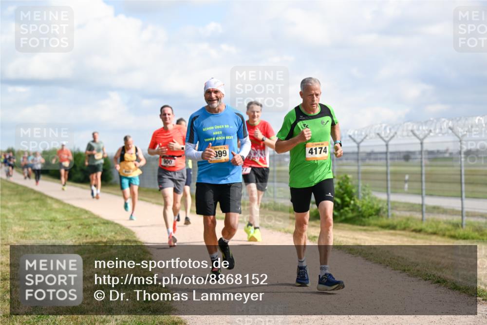 14.09.2025 - Airport Race Dr. Thomas Lammeyer http://msf.ph/oto/8868152 14.09.2025 12:11:23 Laufen 900, 50, 399, 77, 4174 meine-sportfotos.de