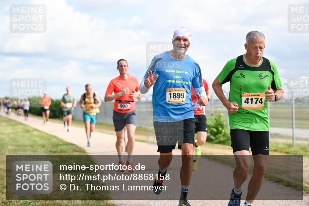14.09.2025 - Airport Race Dr. Thomas Lammeyer http://msf.ph/oto/8868158 14.09.2025 12:11:24 Laufen 900, 50, 1899, 4174 meine-sportfotos.de