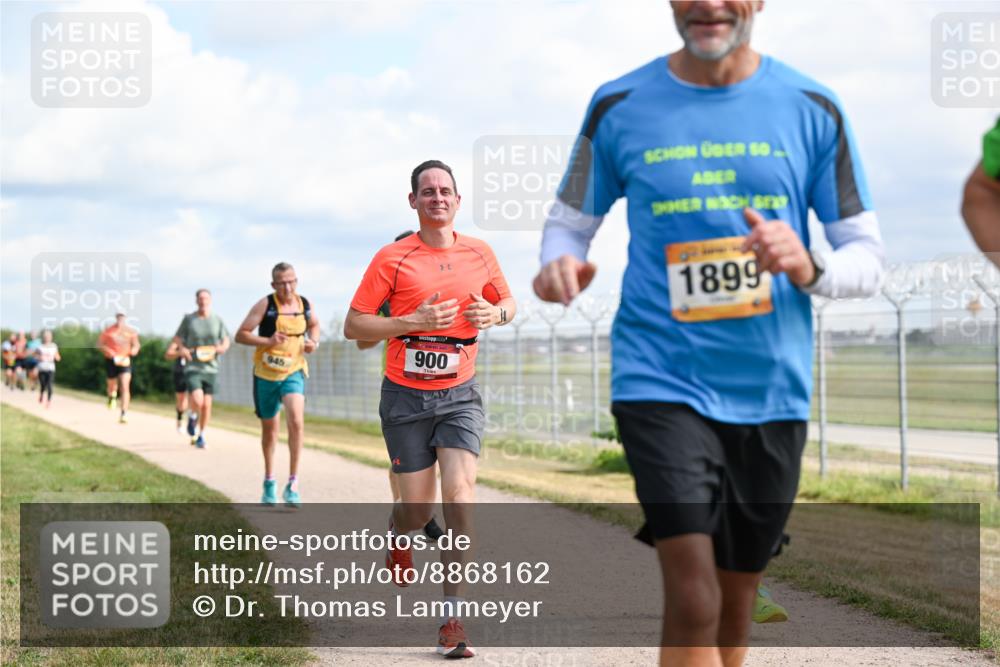 14.09.2025 - Airport Race Dr. Thomas Lammeyer http://msf.ph/oto/8868162 14.09.2025 12:11:25 Laufen 900, 1899 meine-sportfotos.de