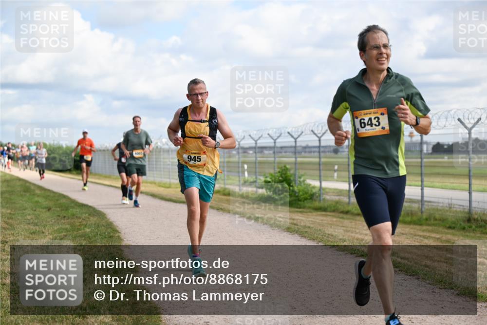 14.09.2025 - Airport Race Dr. Thomas Lammeyer http://msf.ph/oto/8868175 14.09.2025 12:11:27 Laufen 4003, 945, 643 meine-sportfotos.de