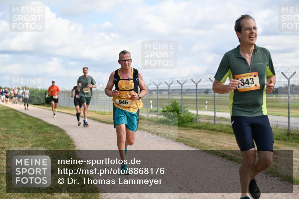 14.09.2025 - Airport Race Dr. Thomas Lammeyer http://msf.ph/oto/8868176 14.09.2025 12:11:28 Laufen 4003, 945, 643 meine-sportfotos.de