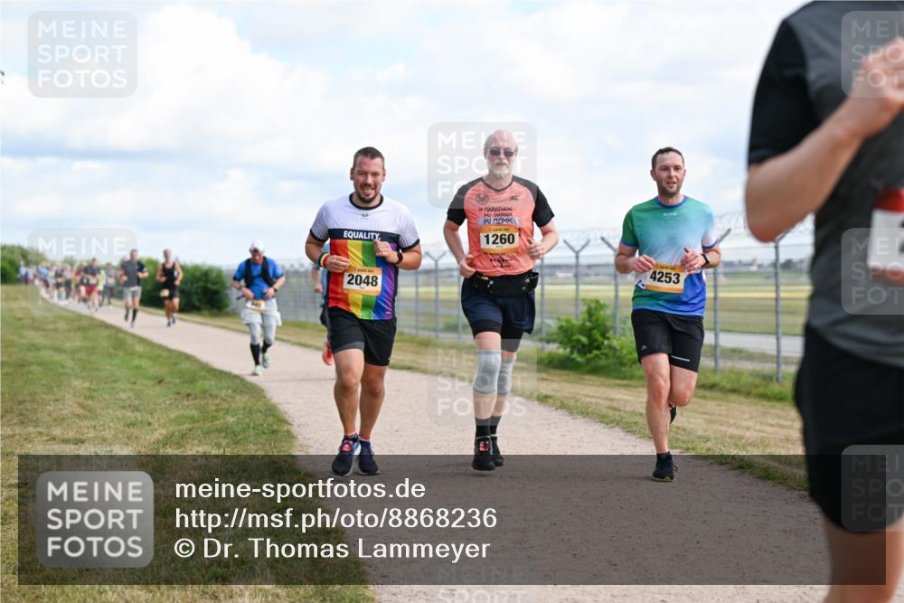 14.09.2025 - Airport Race Dr. Thomas Lammeyer http://msf.ph/oto/8868236 14.09.2025 12:11:44 Laufen 2048, 1260, 4253 meine-sportfotos.de