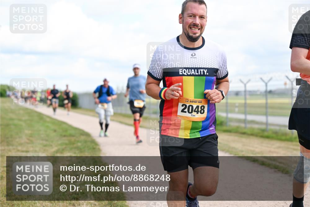 14.09.2025 - Airport Race Dr. Thomas Lammeyer http://msf.ph/oto/8868248 14.09.2025 12:11:45 Laufen 2048, 57515 meine-sportfotos.de