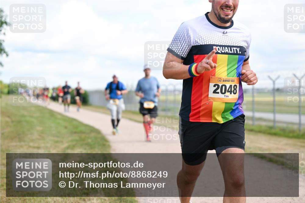 14.09.2025 - Airport Race Dr. Thomas Lammeyer http://msf.ph/oto/8868249 14.09.2025 12:11:45 Laufen 42, 2048 meine-sportfotos.de