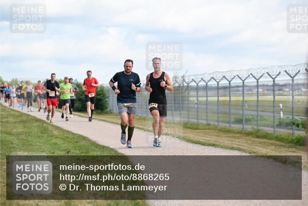 14.09.2025 - Airport Race Dr. Thomas Lammeyer http://msf.ph/oto/8868265 14.09.2025 12:11:50 Laufen 1071, 943 meine-sportfotos.de