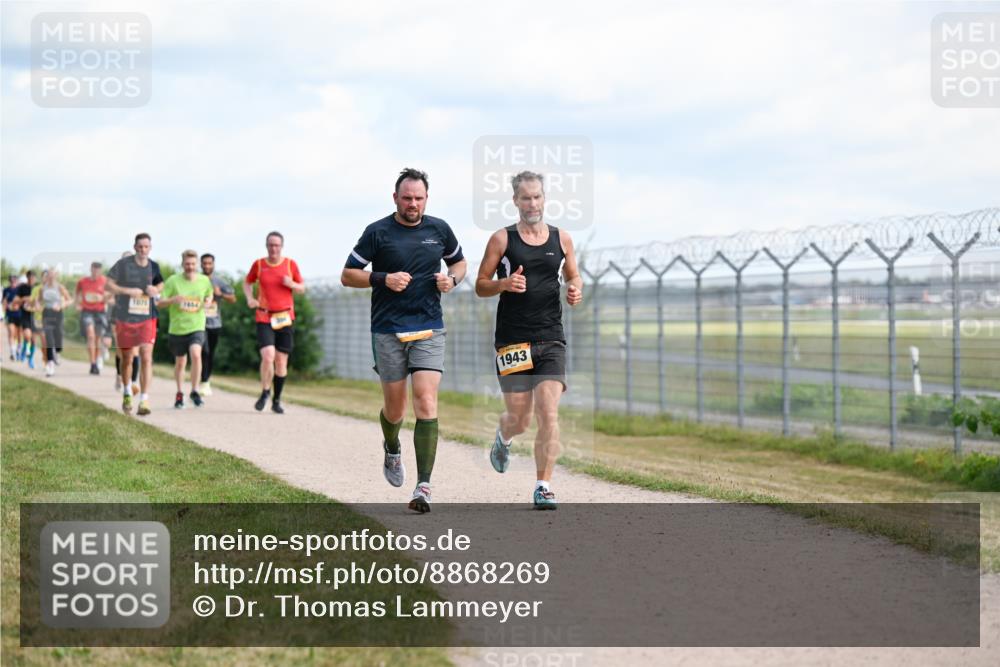 14.09.2025 - Airport Race Dr. Thomas Lammeyer http://msf.ph/oto/8868269 14.09.2025 12:11:50 Laufen 1071, 3654, 1943 meine-sportfotos.de