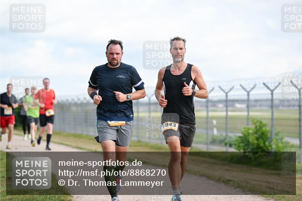 14.09.2025 - Airport Race Dr. Thomas Lammeyer http://msf.ph/oto/8868270 14.09.2025 12:11:53 Laufen 1943 meine-sportfotos.de