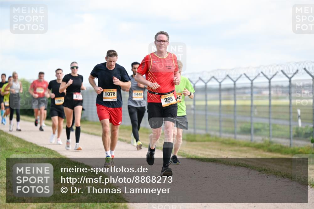 14.09.2025 - Airport Race Dr. Thomas Lammeyer http://msf.ph/oto/8868273 14.09.2025 12:11:56 Laufen 811, 1078, 1078, 1448, 396, 4 meine-sportfotos.de