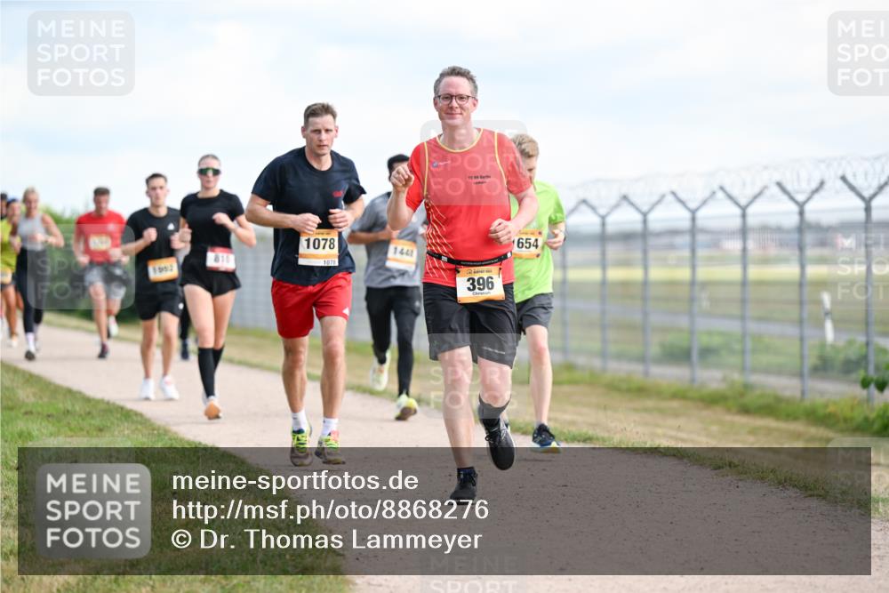 14.09.2025 - Airport Race Dr. Thomas Lammeyer http://msf.ph/oto/8868276 14.09.2025 12:11:56 Laufen 69, 810, 1078, 1078, 1441, 396, 654 meine-sportfotos.de
