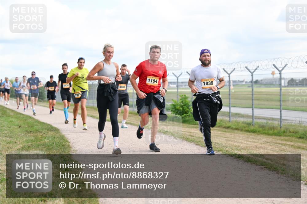 14.09.2025 - Airport Race Dr. Thomas Lammeyer http://msf.ph/oto/8868327 14.09.2025 12:12:05 Laufen 2138, 4008, 1955, 1194, 1039 meine-sportfotos.de