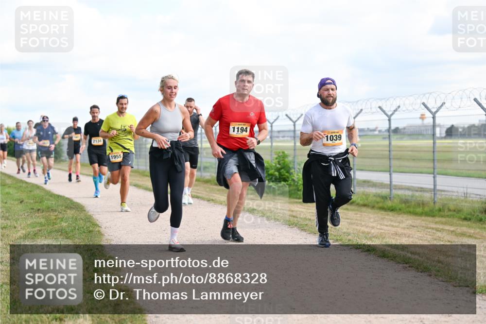 14.09.2025 - Airport Race Dr. Thomas Lammeyer http://msf.ph/oto/8868328 14.09.2025 12:12:05 Laufen 2138, 1955, 1194, 1039 meine-sportfotos.de