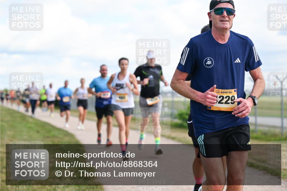 14.09.2025 - Airport Race Dr. Thomas Lammeyer http://msf.ph/oto/8868364 14.09.2025 12:12:12 Laufen 42, 229 meine-sportfotos.de