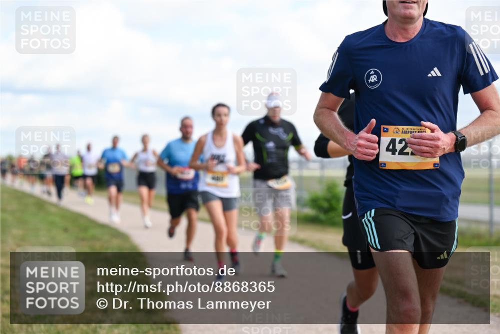 14.09.2025 - Airport Race Dr. Thomas Lammeyer http://msf.ph/oto/8868365 14.09.2025 12:12:12 Laufen 42, 42 meine-sportfotos.de