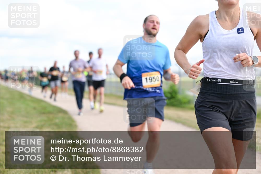 14.09.2025 - Airport Race Dr. Thomas Lammeyer http://msf.ph/oto/8868382 14.09.2025 12:12:17 Laufen 1950 meine-sportfotos.de