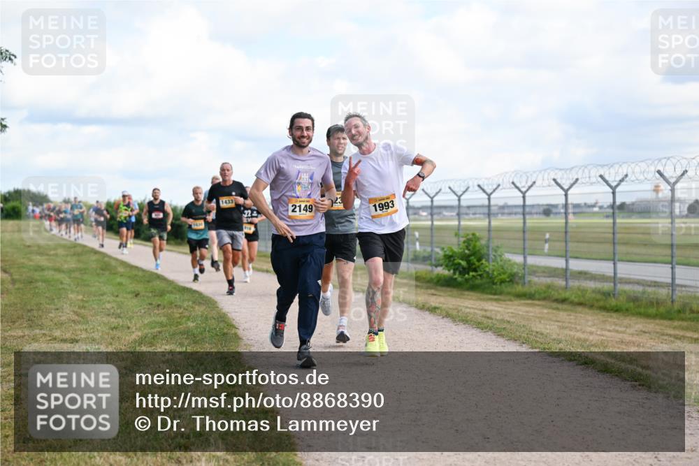 14.09.2025 - Airport Race Dr. Thomas Lammeyer http://msf.ph/oto/8868390 14.09.2025 12:12:19 Laufen 1630, 1433, 22, 916, 2149, 23, 1993 meine-sportfotos.de