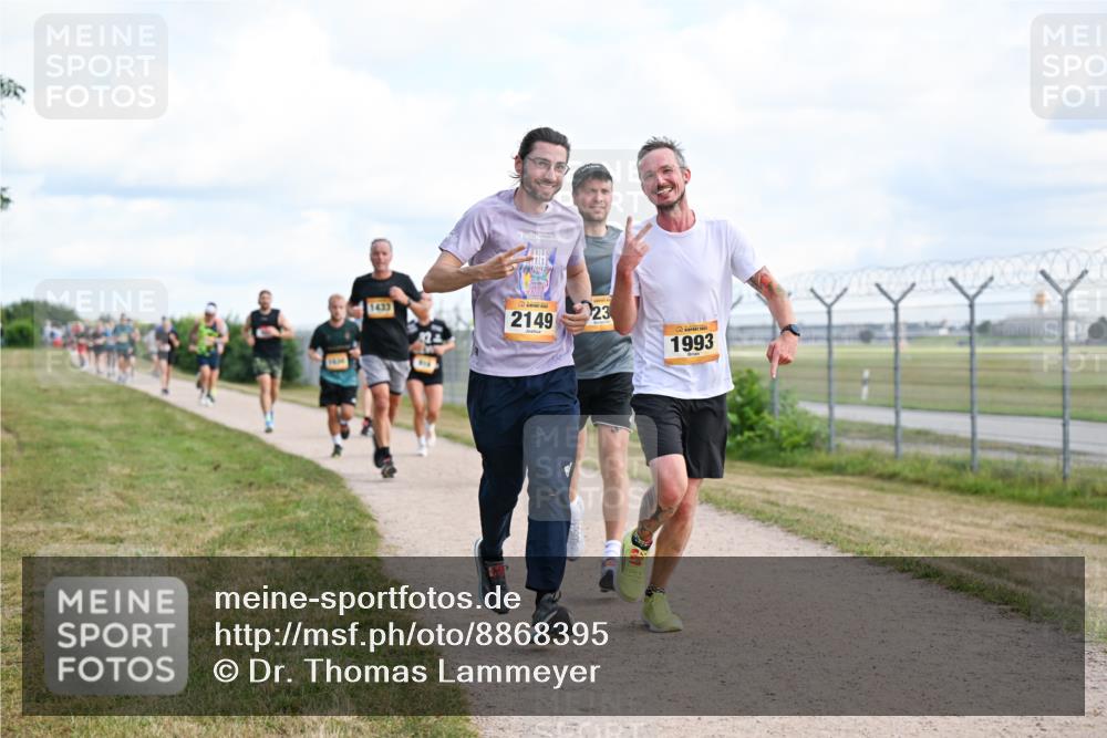 14.09.2025 - Airport Race Dr. Thomas Lammeyer http://msf.ph/oto/8868395 14.09.2025 12:12:19 Laufen 2149, 23, 1993 meine-sportfotos.de