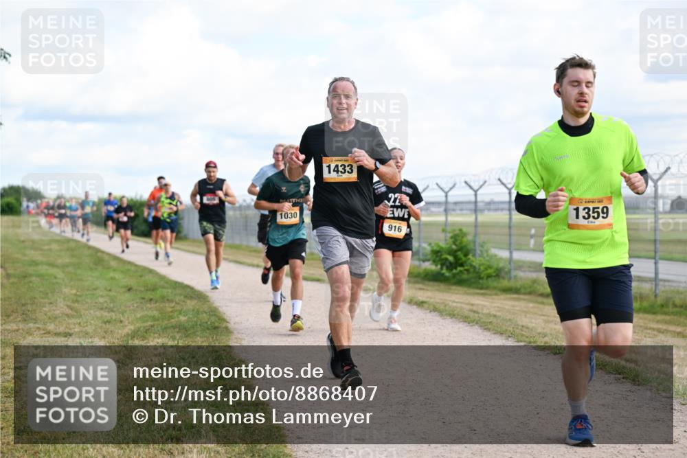 14.09.2025 - Airport Race Dr. Thomas Lammeyer http://msf.ph/oto/8868407 14.09.2025 12:12:22 Laufen 1030, 1433, 22, 916, 1359 meine-sportfotos.de