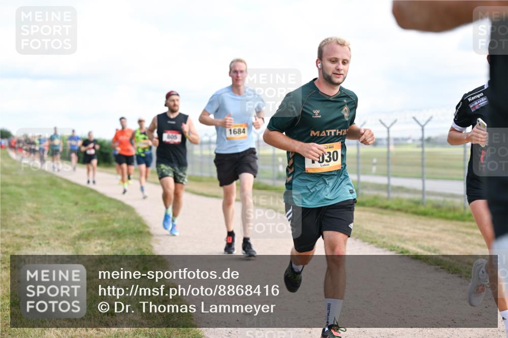 14.09.2025 - Airport Race Dr. Thomas Lammeyer http://msf.ph/oto/8868416 14.09.2025 12:12:24 Laufen 1684, 030 meine-sportfotos.de
