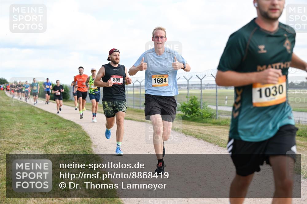 14.09.2025 - Airport Race Dr. Thomas Lammeyer http://msf.ph/oto/8868419 14.09.2025 12:12:25 Laufen 805, 1684, 1030 meine-sportfotos.de
