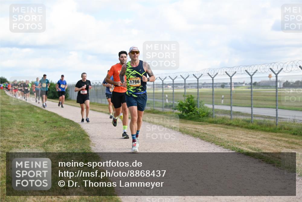14.09.2025 - Airport Race Dr. Thomas Lammeyer http://msf.ph/oto/8868437 14.09.2025 12:12:28 Laufen 1766 meine-sportfotos.de