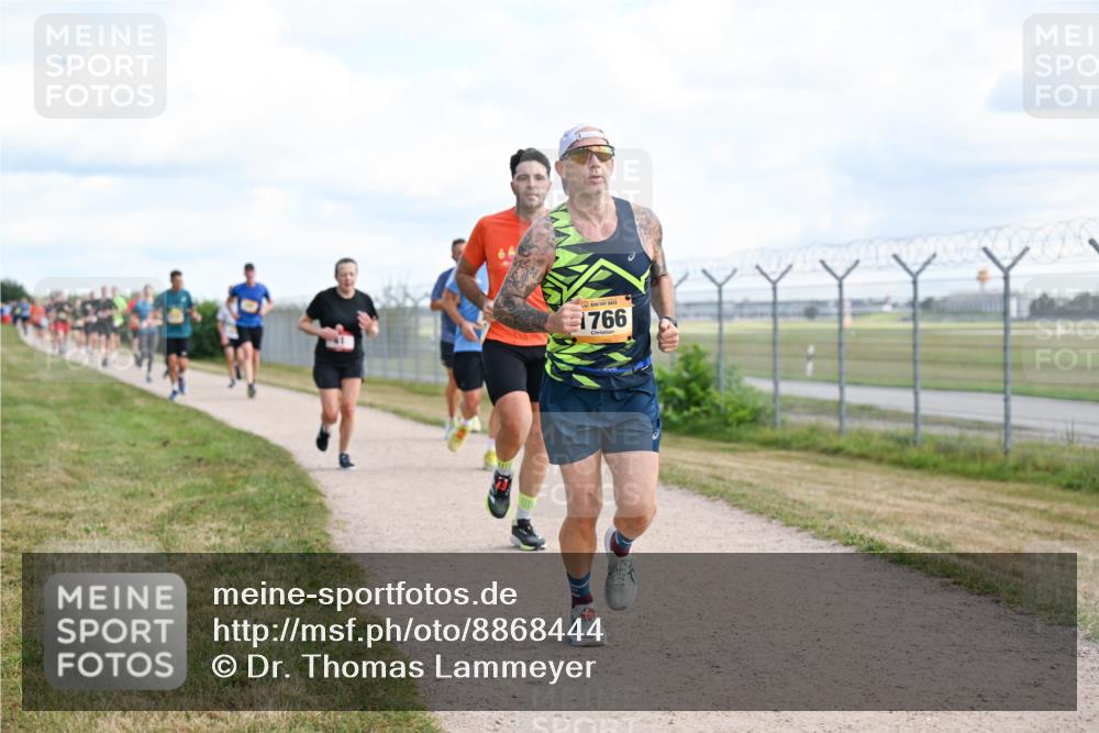 14.09.2025 - Airport Race Dr. Thomas Lammeyer http://msf.ph/oto/8868444 14.09.2025 12:12:29 Laufen 1766 meine-sportfotos.de