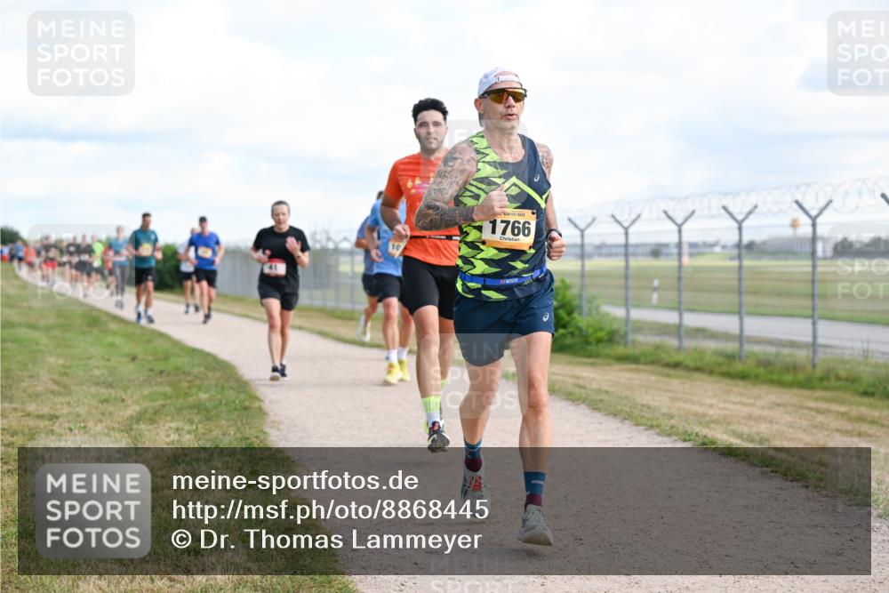 14.09.2025 - Airport Race Dr. Thomas Lammeyer http://msf.ph/oto/8868445 14.09.2025 12:12:29 Laufen 1766, 52031 meine-sportfotos.de