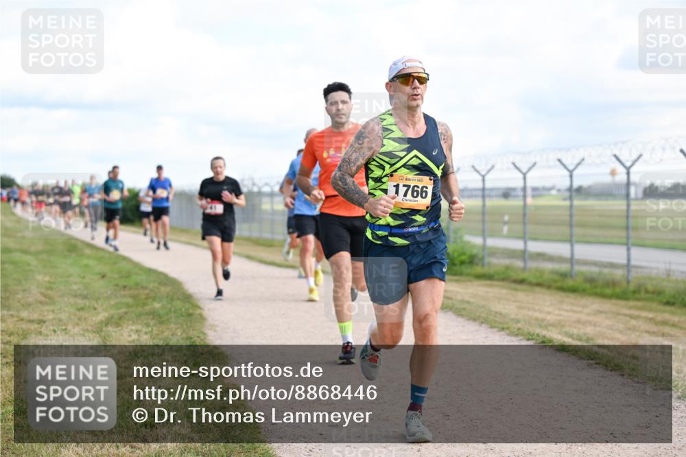 14.09.2025 - Airport Race Dr. Thomas Lammeyer http://msf.ph/oto/8868446 14.09.2025 12:12:29 Laufen 1766 meine-sportfotos.de