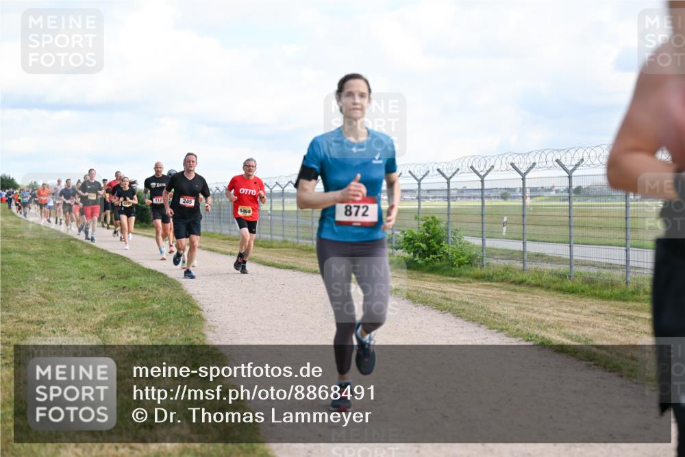 14.09.2025 - Airport Race Dr. Thomas Lammeyer http://msf.ph/oto/8868491 14.09.2025 12:12:38 Laufen 117, 245, 1458, 872 meine-sportfotos.de