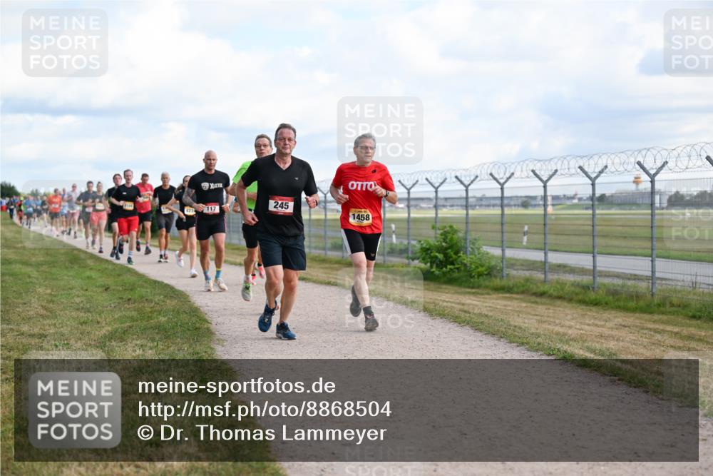 14.09.2025 - Airport Race Dr. Thomas Lammeyer http://msf.ph/oto/8868504 14.09.2025 12:12:40 Laufen 423, 117, 245, 1458 meine-sportfotos.de