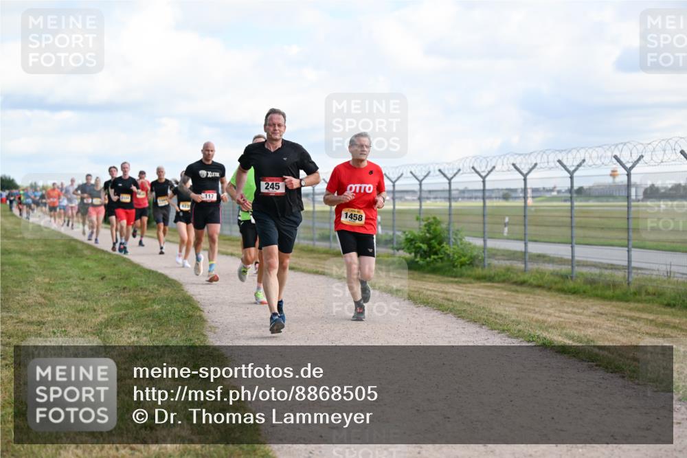 14.09.2025 - Airport Race Dr. Thomas Lammeyer http://msf.ph/oto/8868505 14.09.2025 12:12:41 Laufen 117, 245, 1458 meine-sportfotos.de